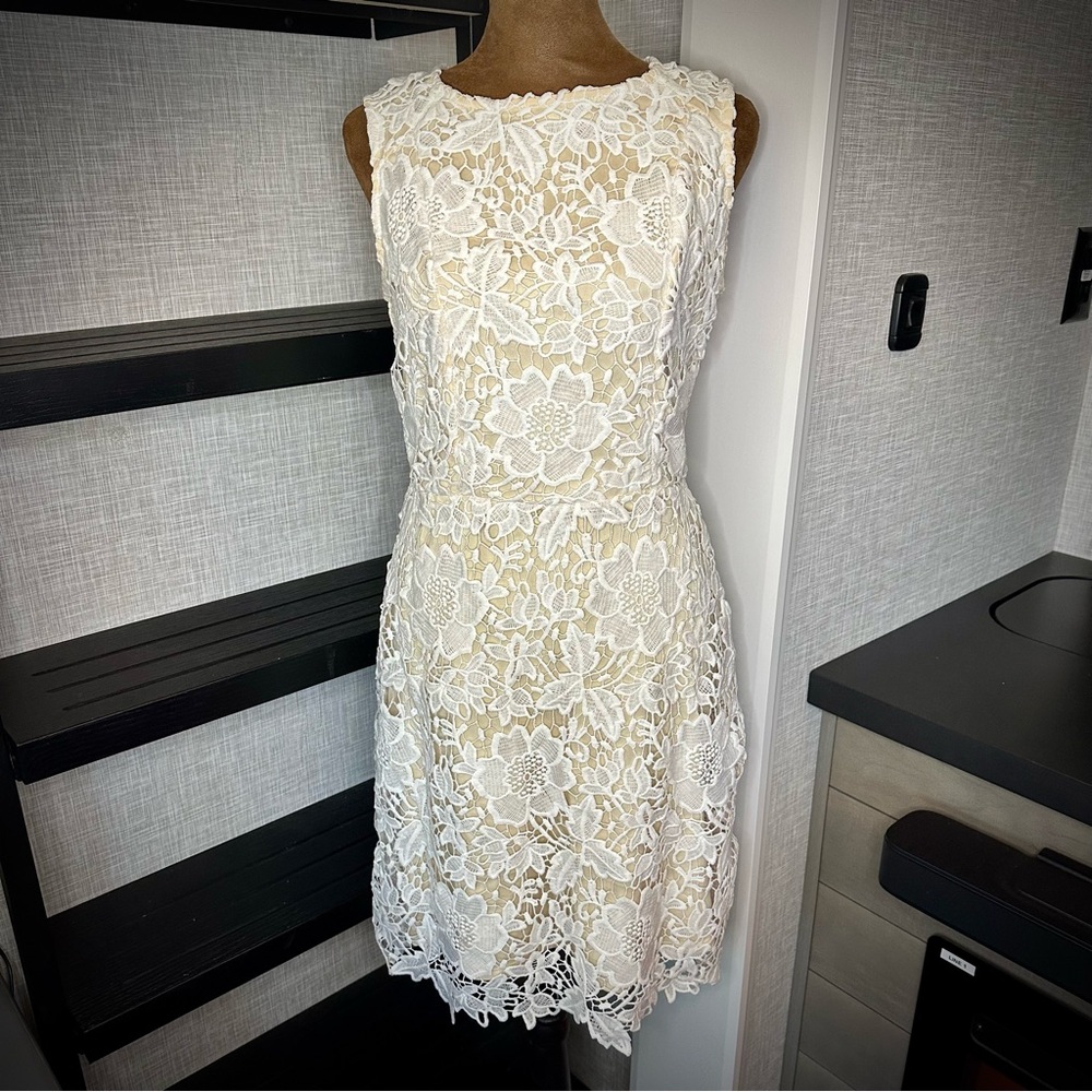 Ann Taylor LOFT Lace Dress Size 0 White Cream‎ Floral Sleeveless Mini Bridal